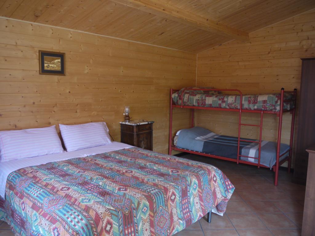 Su Trabi B&B Fluminimaggiore Cameră foto